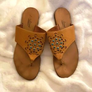 Lucky flip flops size 9